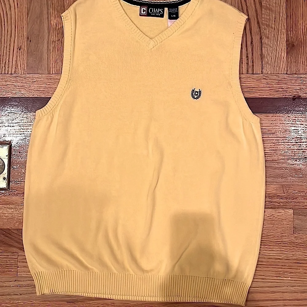Chaps Gold V Neck Sweater Vest Large
